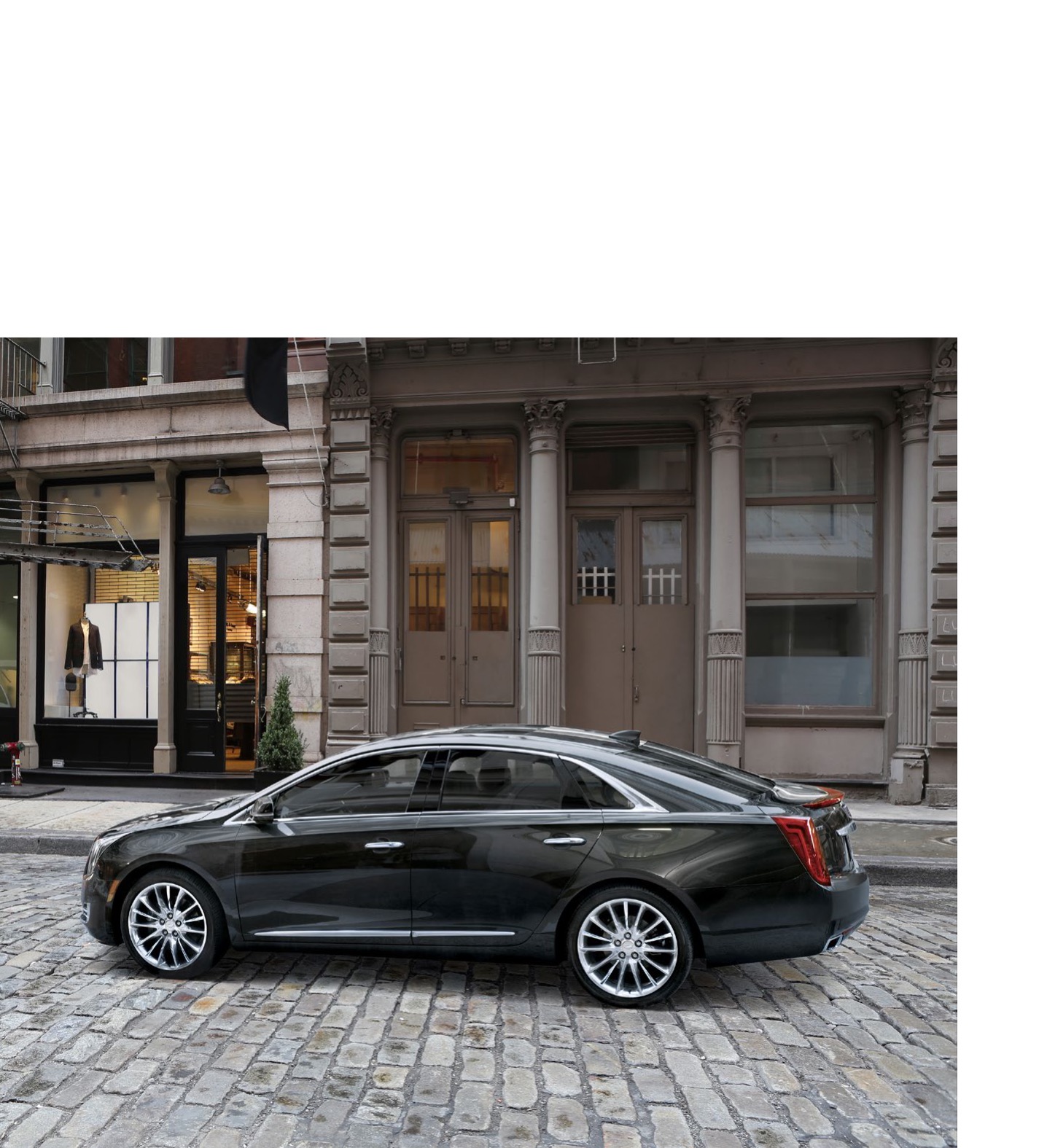 2016 Cadillac XTS Brochure Page 24